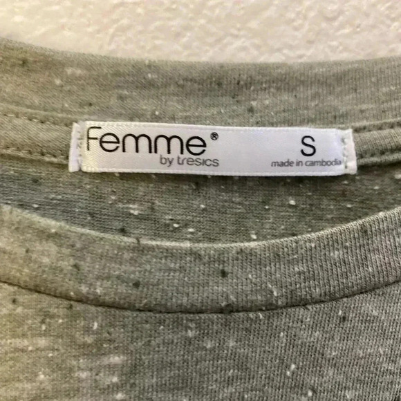 💥🆕Soft Light Olive Short Sleeve Plain Top🆕 - Picture 4 of 6